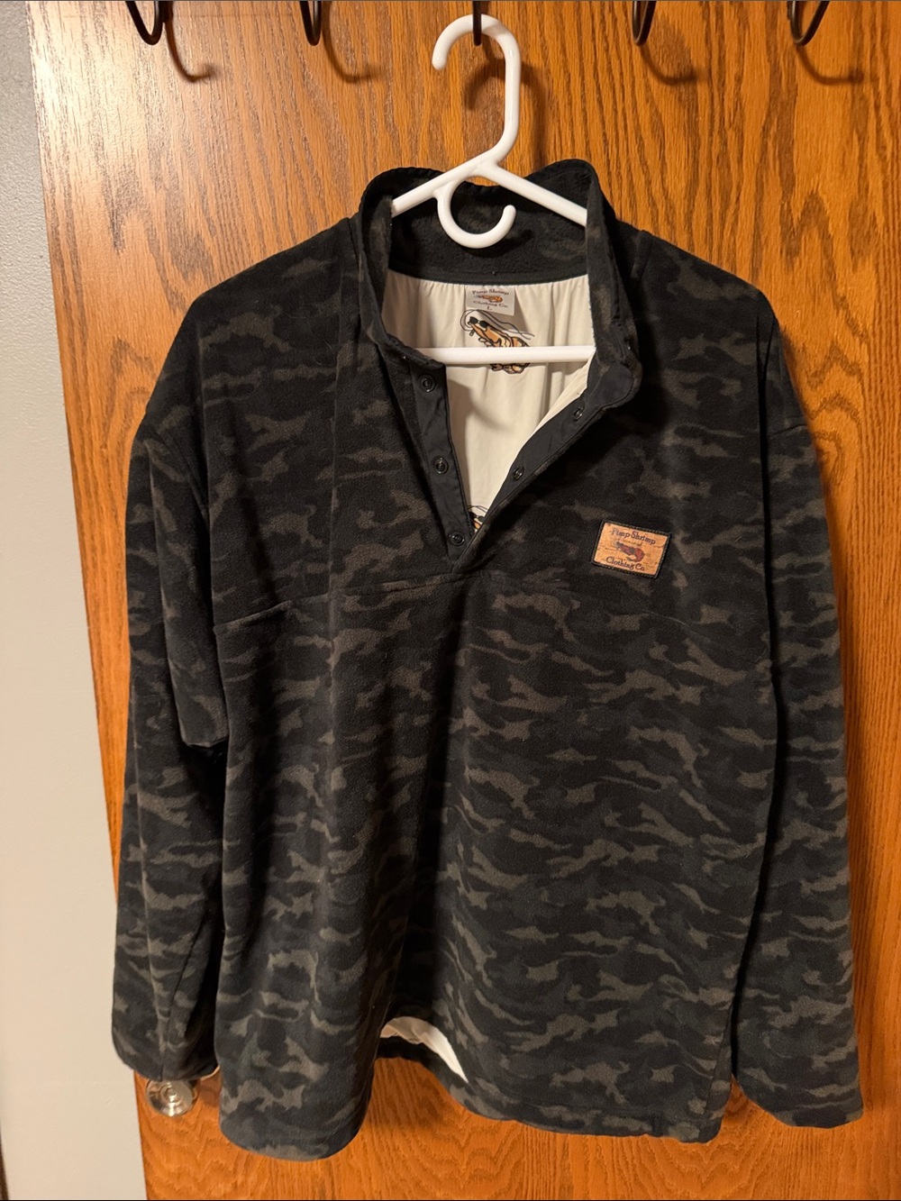 Shrimps Men's Black Camo Zip-Up Sweater